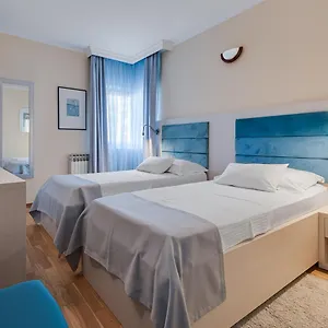 Marinko Hotel Zara